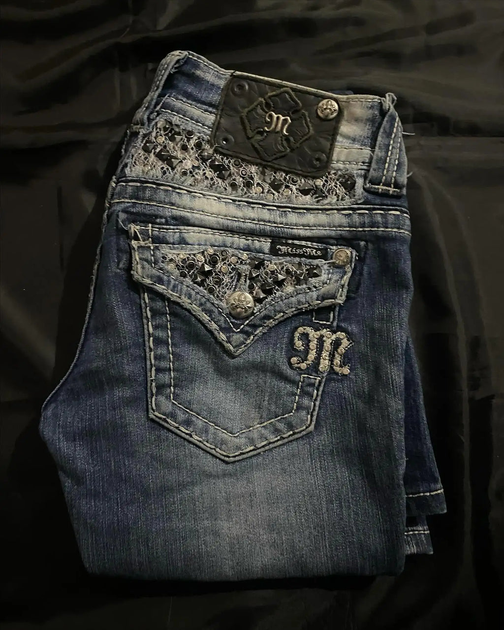 Embroidered Washed Jeans