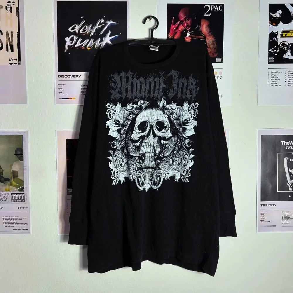 Black Skull Print Long Sleeve Tee