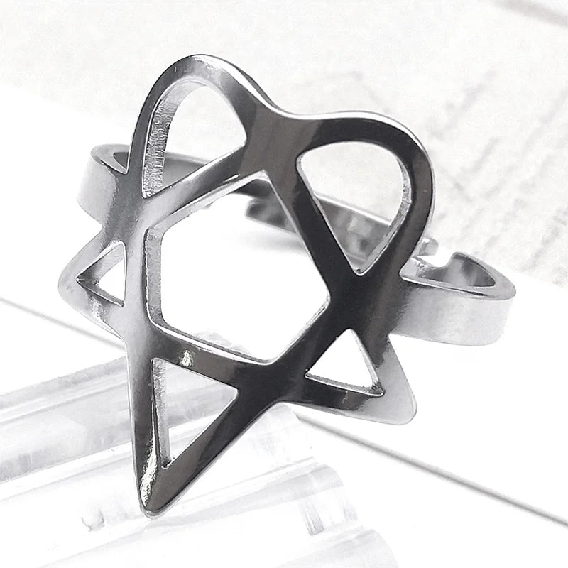 Heartagram Ring