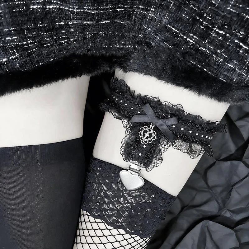 Lace Heart Leg Ring