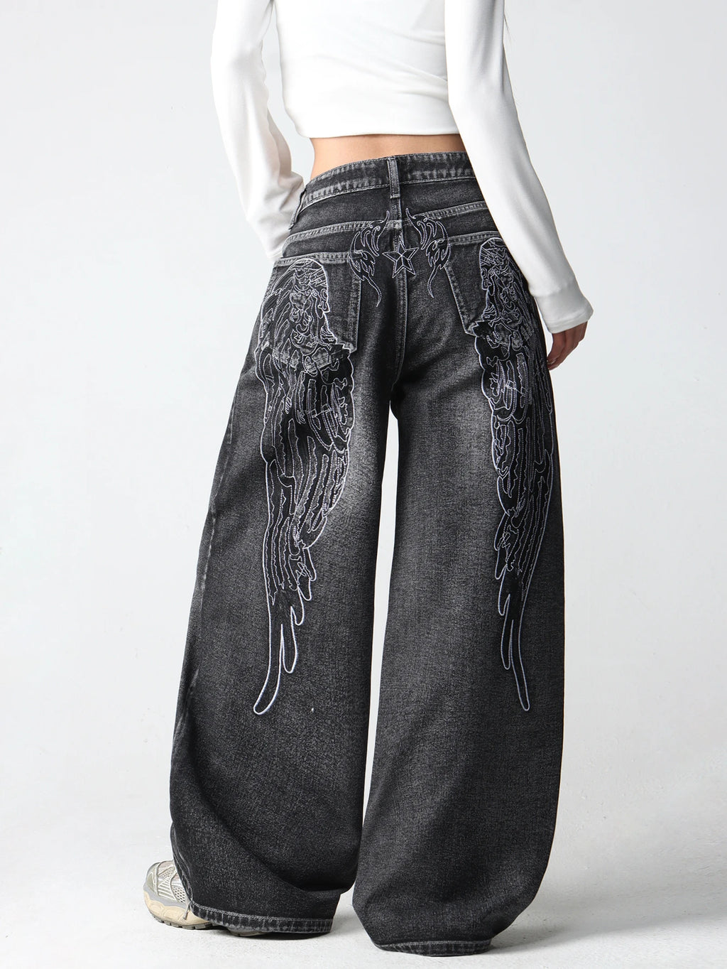 Wing Embroidered Baggy Jeans