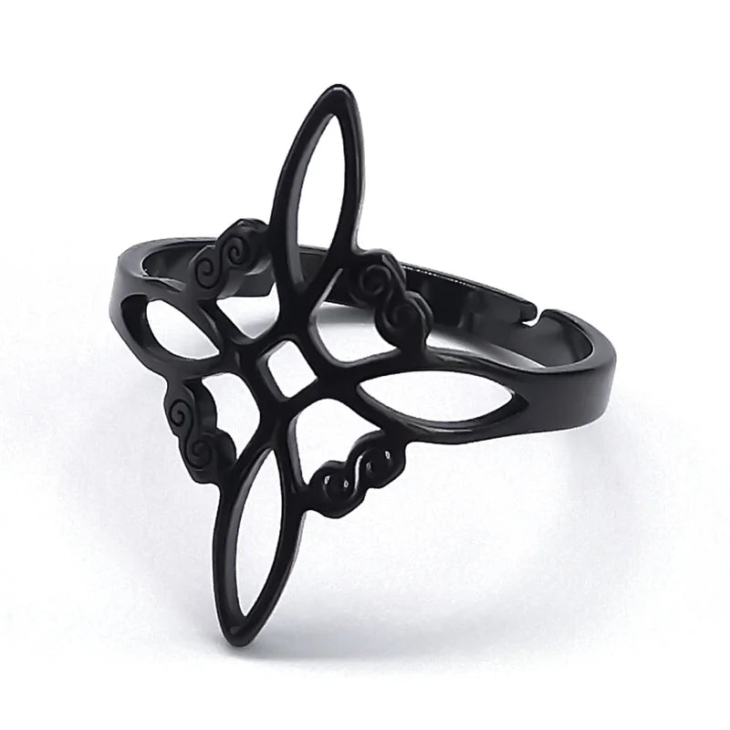Heartagram Ring