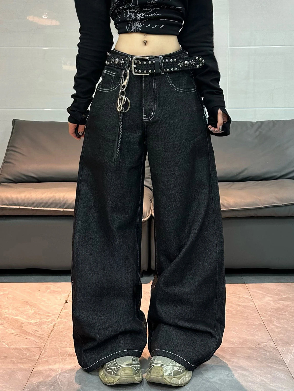 Wing Embroidered Baggy Jeans