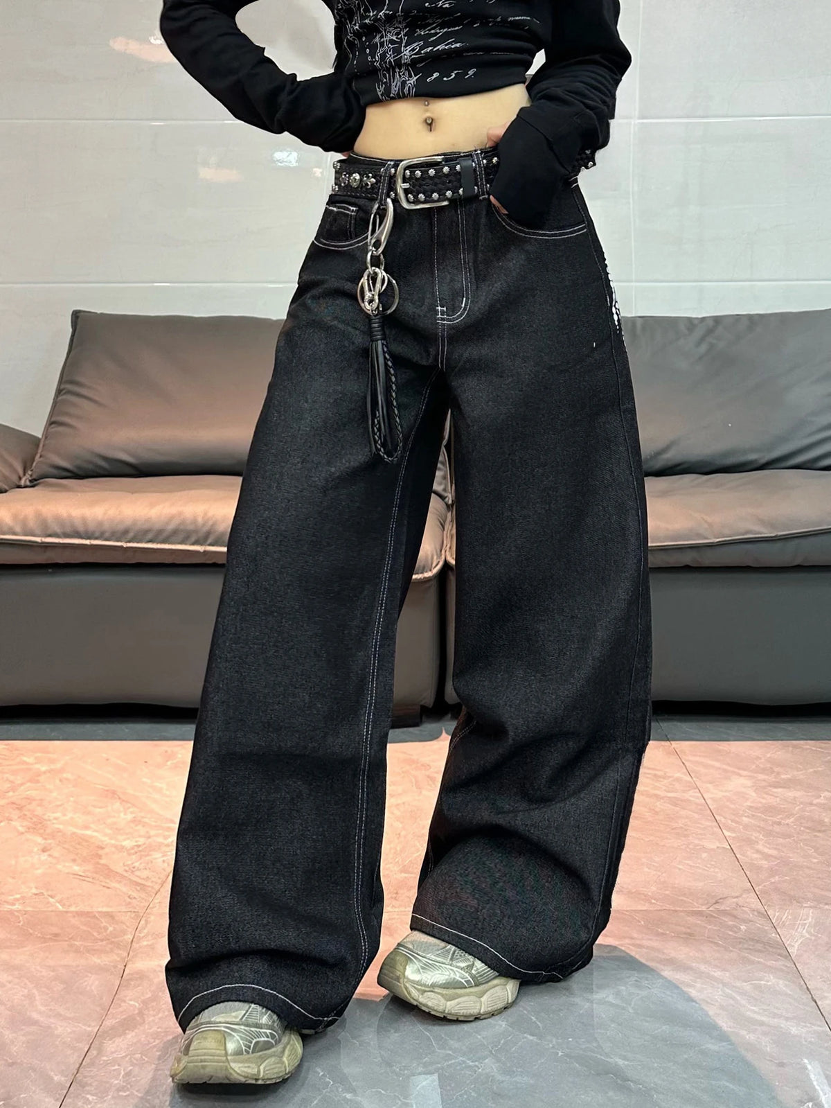 Wing Embroidered Baggy Jeans