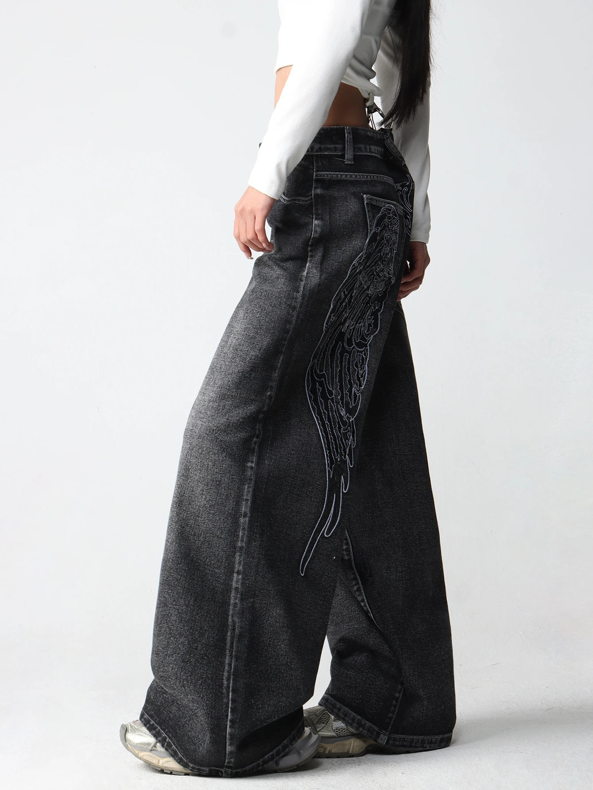 Wing Embroidered Baggy Jeans