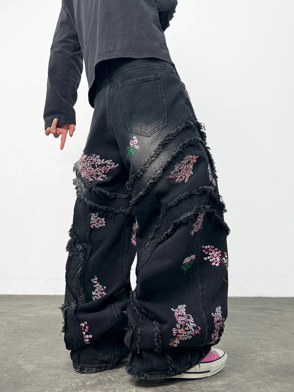 Floral Embroidered Baggy Jeans